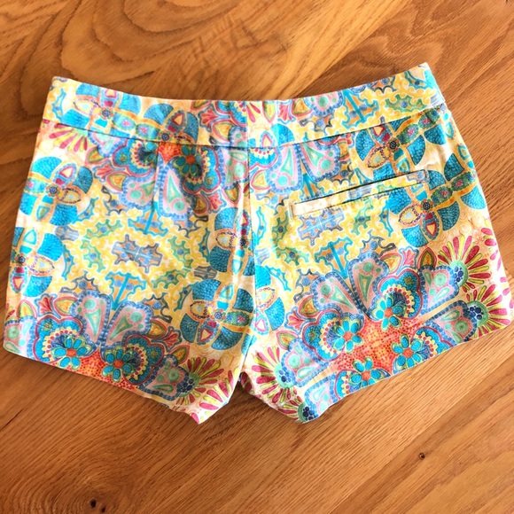 Multi Colored Summer Shorts Size 2 - Picture 2 of 4